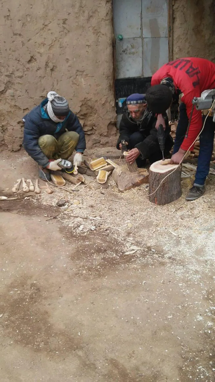 Making traditional musical instruments