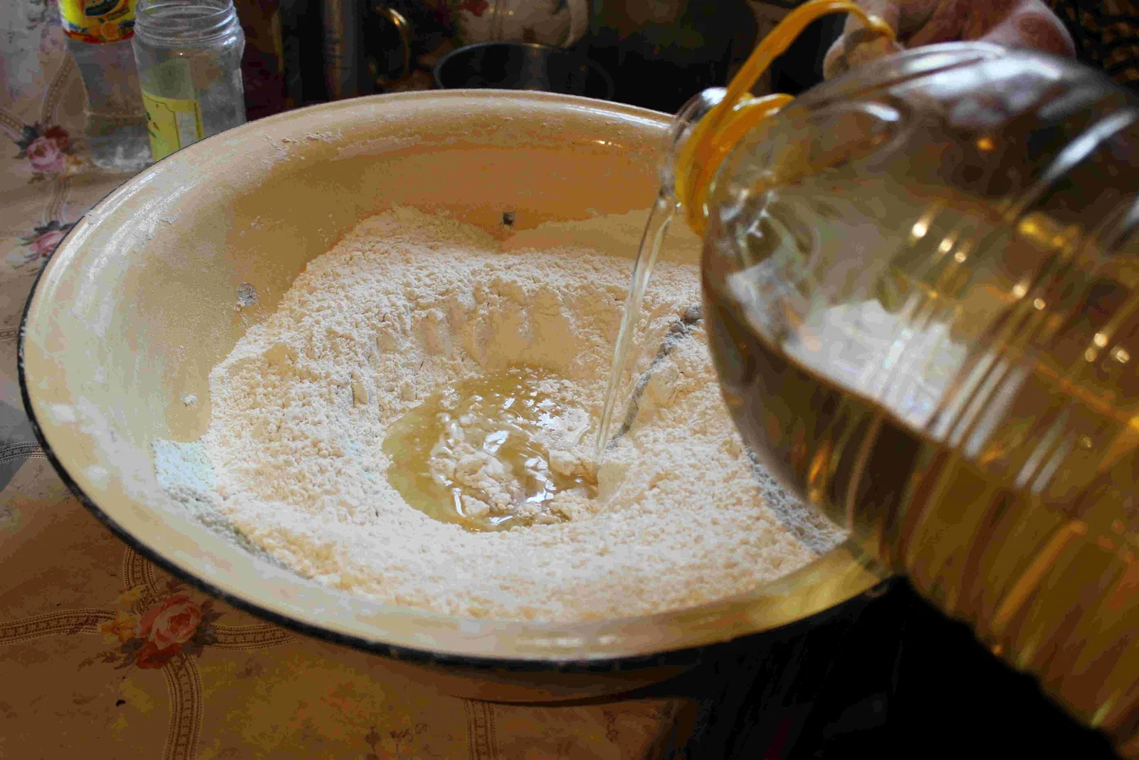 Preparing kulcha dough