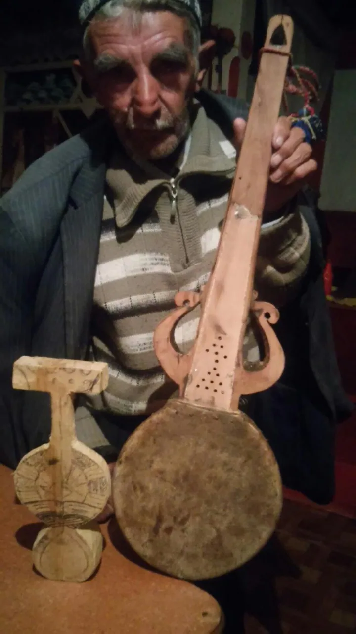 Usto Masayn and his rubabs
